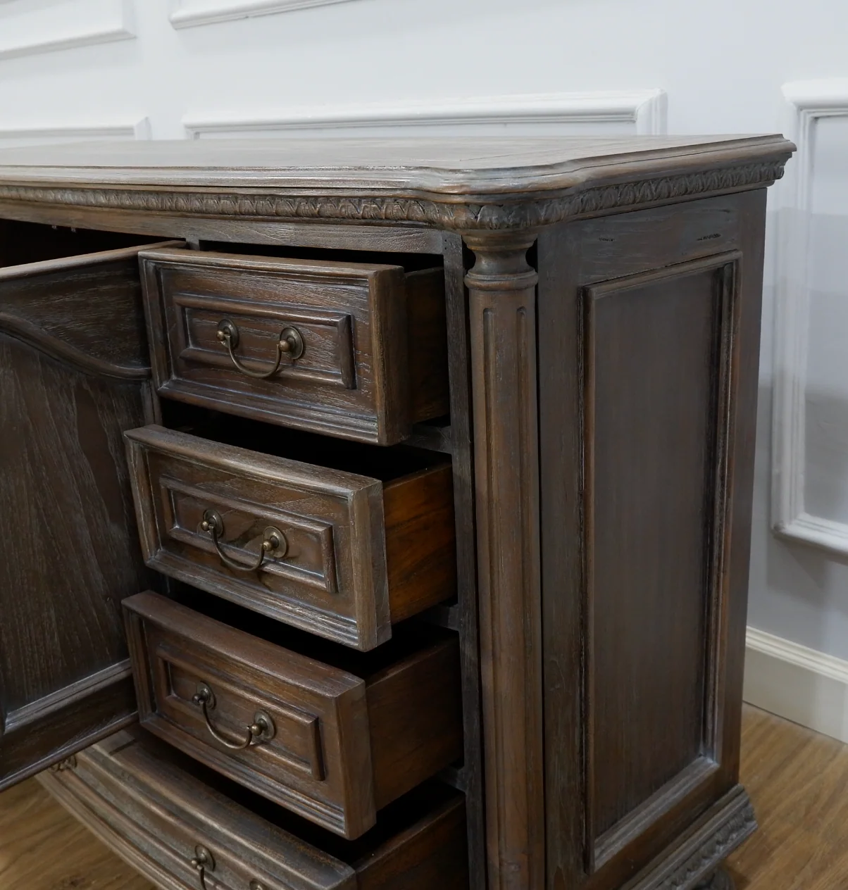 Leo Dressing Table - Image 2
