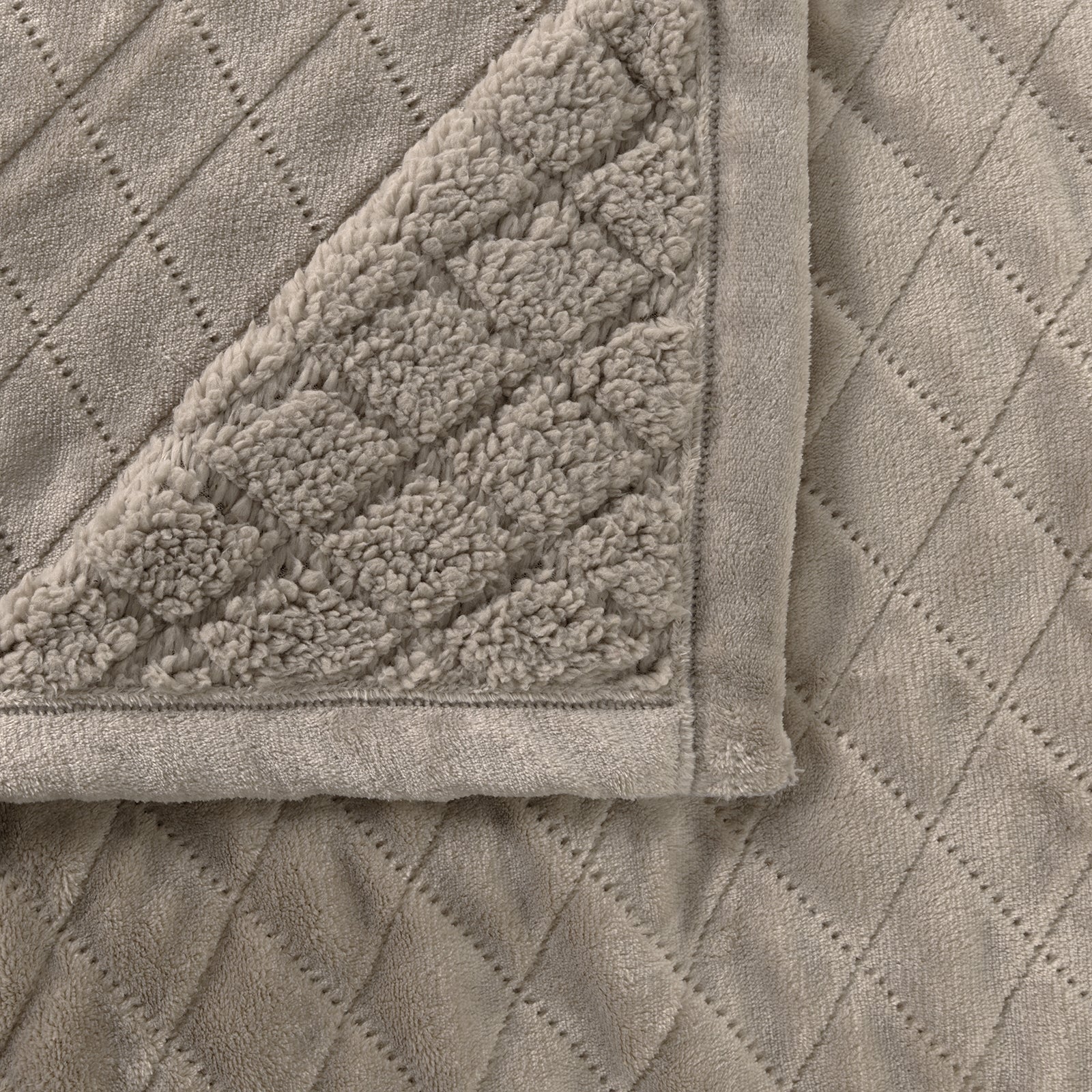 Mansfield Ultra Soft Blanket - Image 8